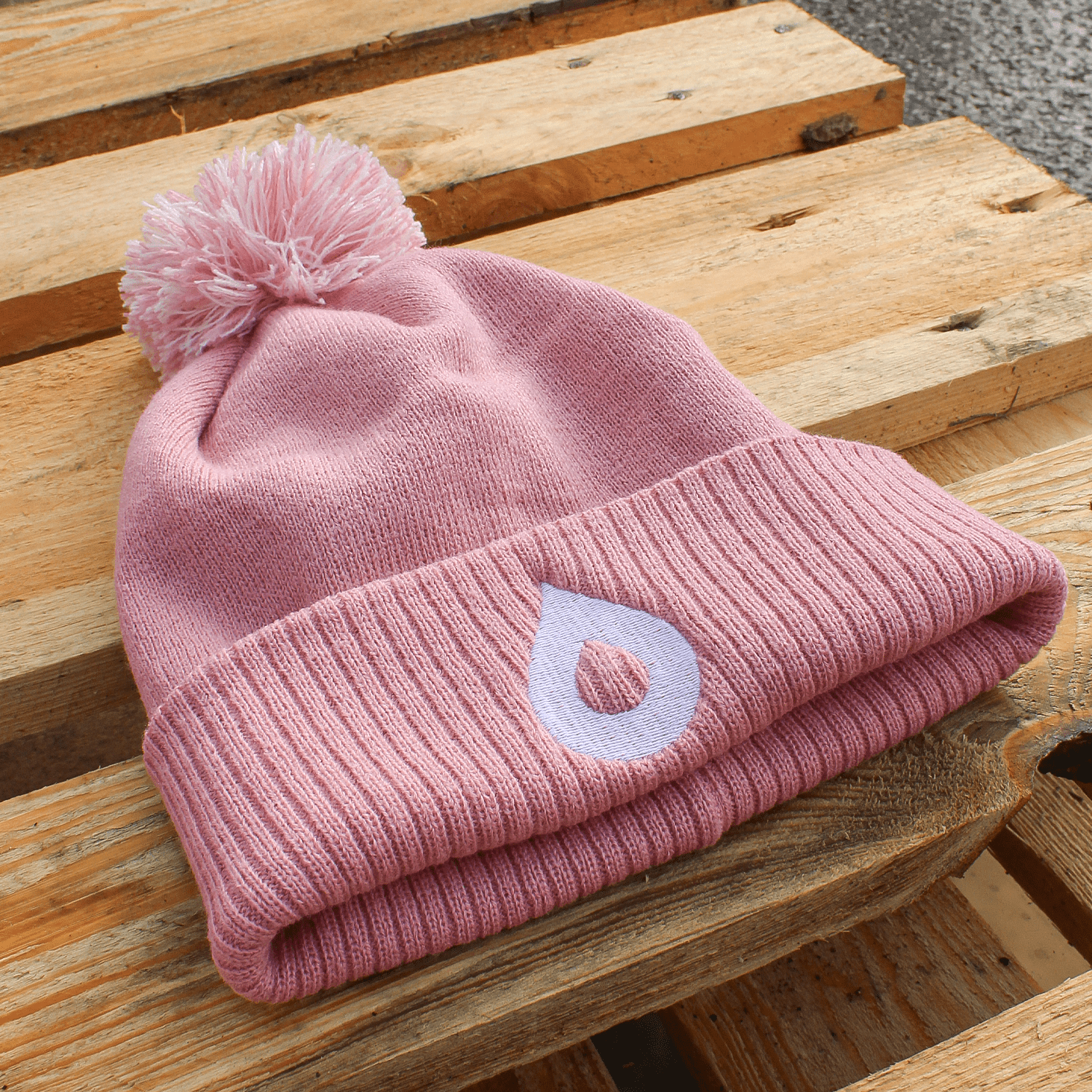 Polly's Brew Co. Pink Pom Beanie berretto