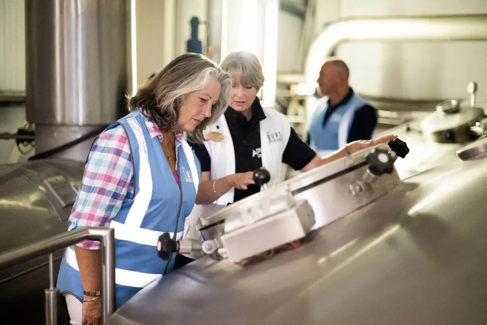 Adnams Brewery Tour visita birrificio adulto 90 min