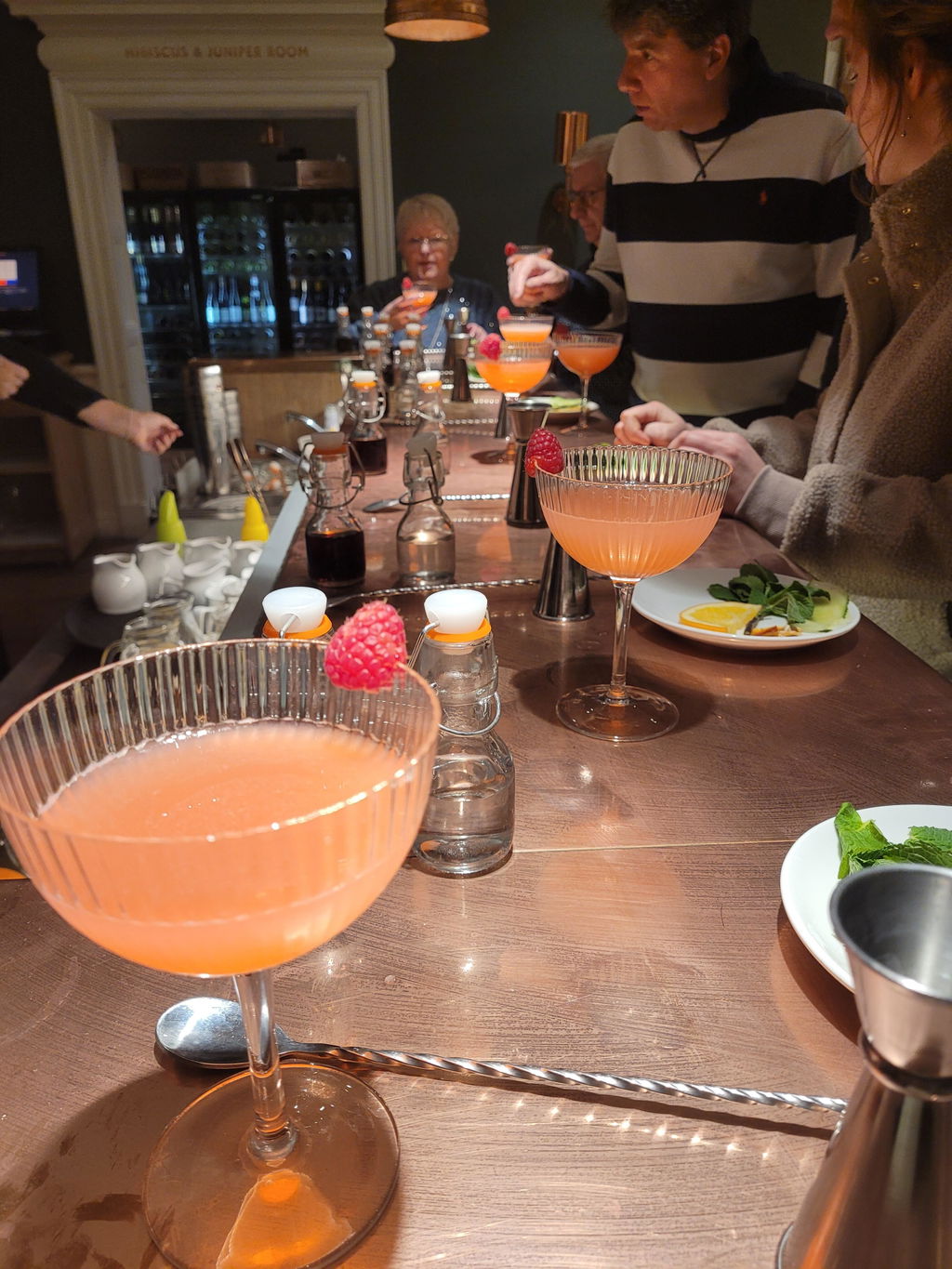 Adnams Cocktail Discovery masterclass cocktail adulto