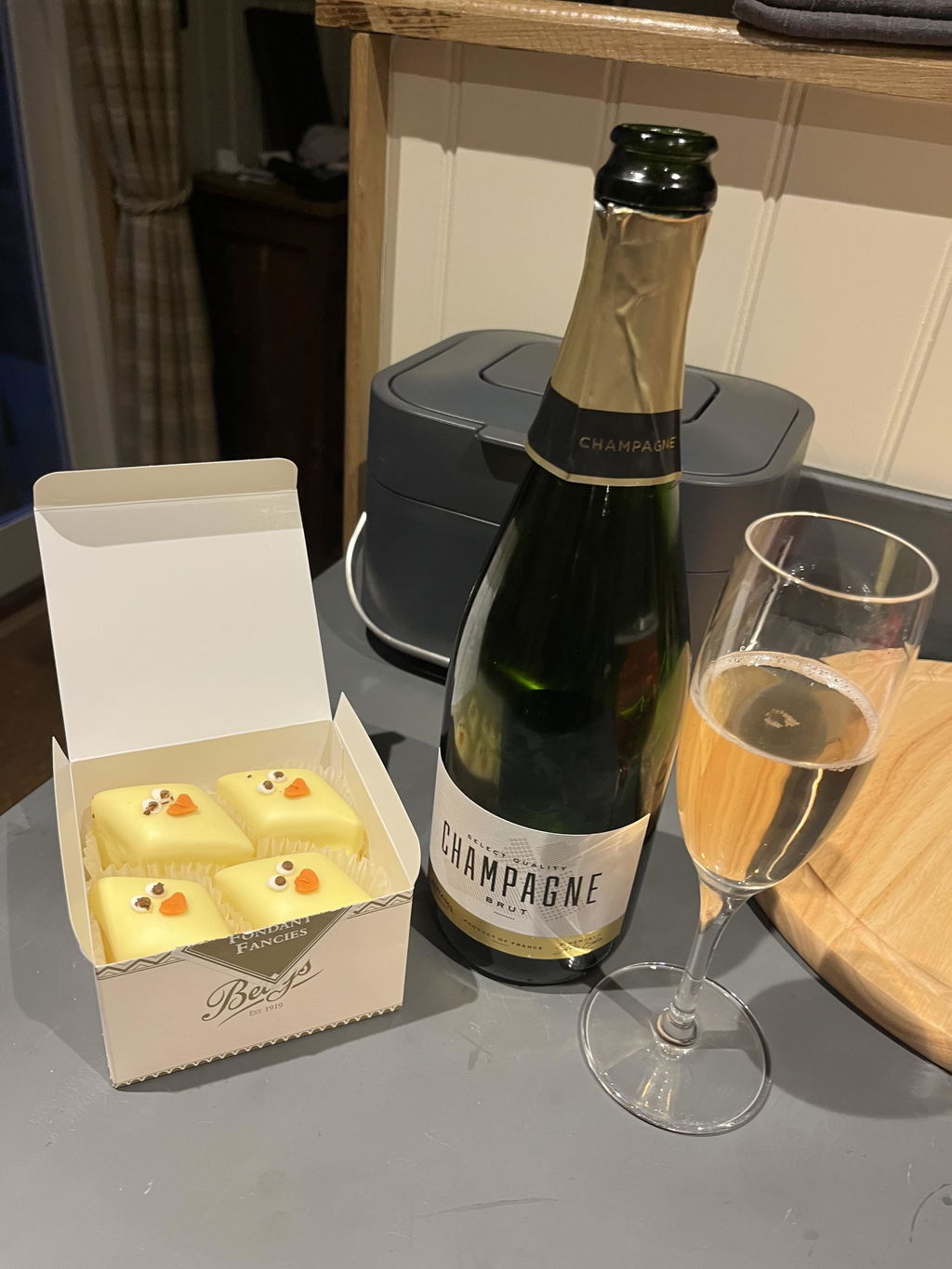 Adnams Champagne Brut spumante 75 cl agrumato