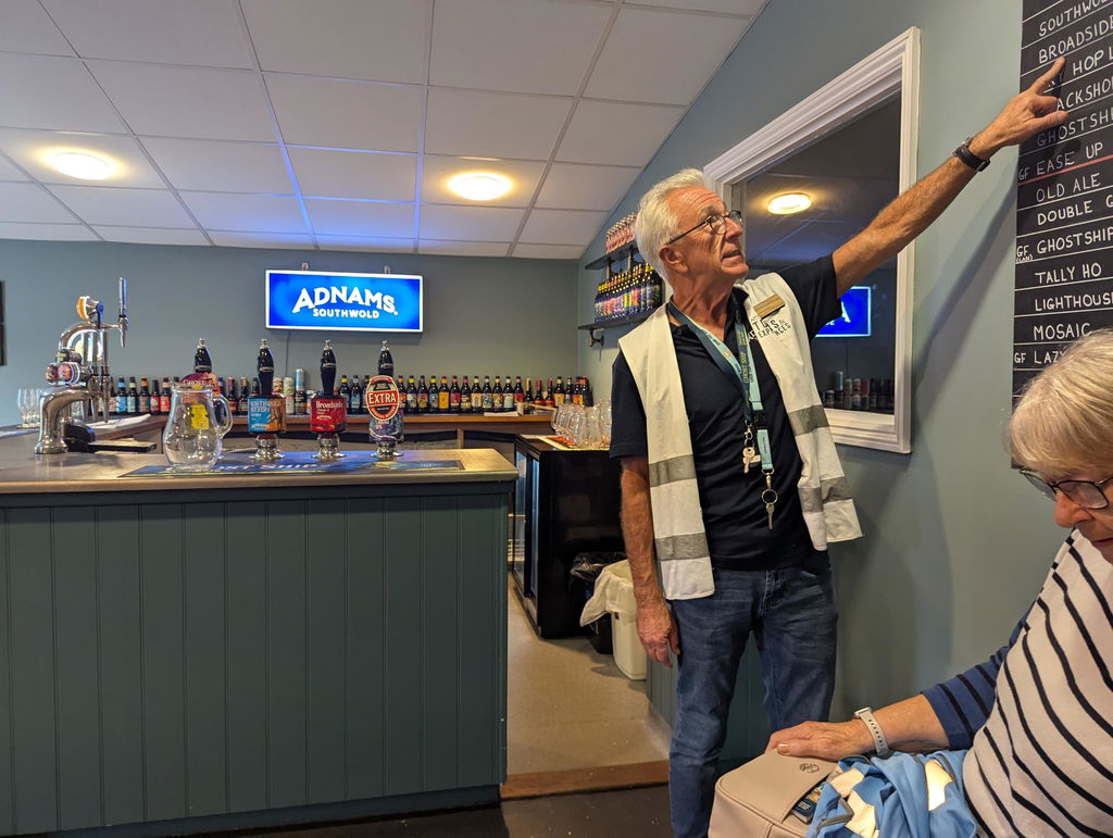 Adnams Brewery Tour visita birrificio adulto 90 min